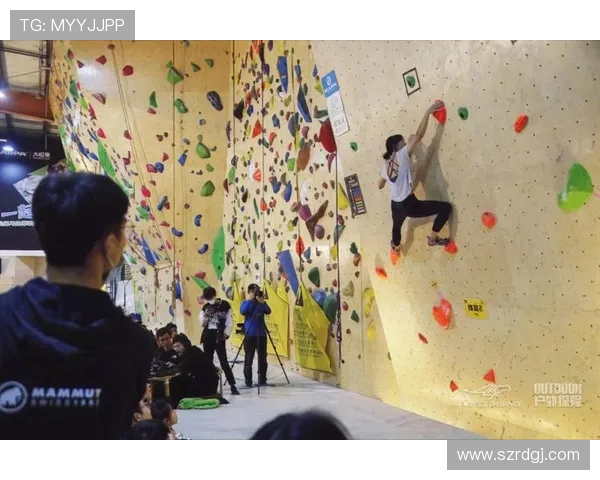 成都攀岩队在团队协作排名中创下新高展现团结与实力